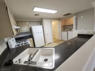 Photo #3: 2557427 Listing 