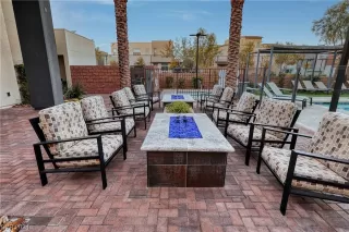 Photo #6: 2557433 Listing