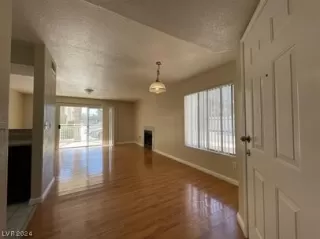 Photo #1: 2557450 Listing 