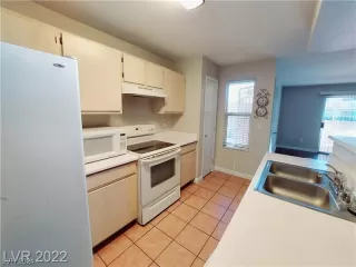 Photo #4: 2557455 Listing 