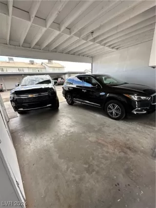 Photo #1: 2557460 Listing