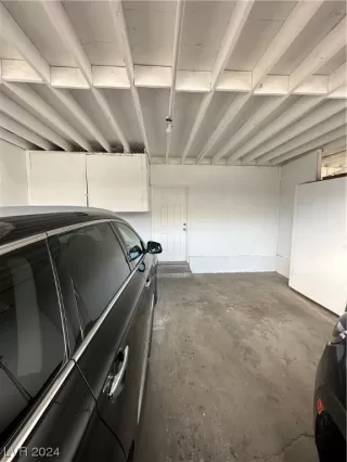 Photo #2: 2557460 Listing