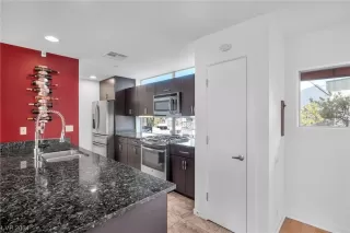 Photo #3: 2557481 Listing 