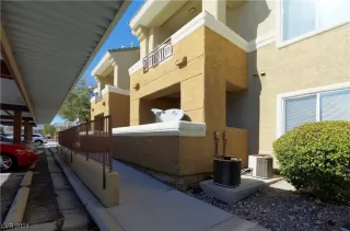 Photo #1: 2557498 Listing 