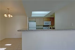 Photo #6: 2557498 Listing 