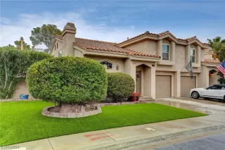 Photo #4: 2557509 Listing