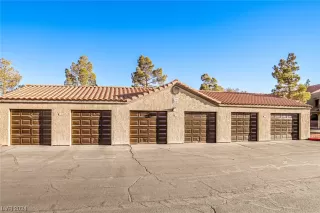 Photo #3: 2557521 Listing