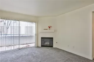 Photo #2: 2557527 Listing