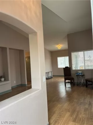 Photo #1: 2557577 Listing