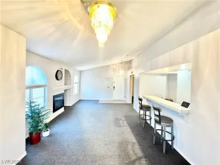 Photo #2: 2557606 Listing