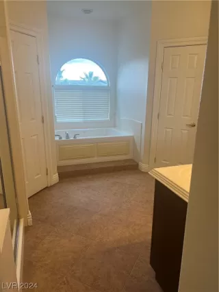 Photo #5: 2557610 Listing 