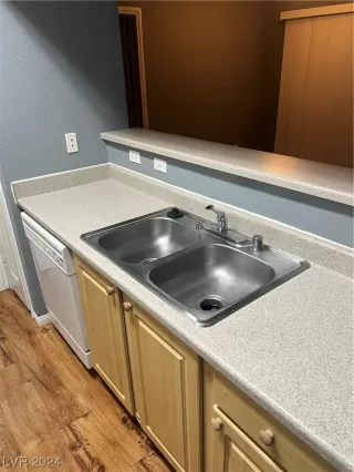 Photo #6: 2557615 Listing 