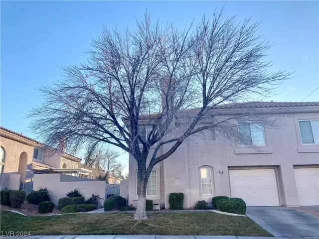 MLS: 2557647 Condo For Sale