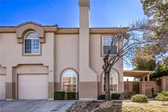 MLS: 2557648 Condo For Sale