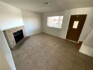 Photo #2: 2557665 Listing