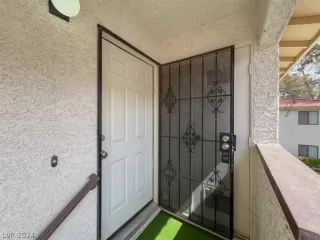 Photo #5: 2557675 Listing 