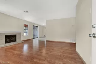 Photo #6: 2557675 Listing 