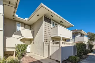 Photo #1: 2557685 Listing 