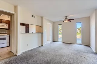 Photo #4: 2557685 Listing 