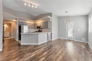 Photo #4: 2557686 Listing 