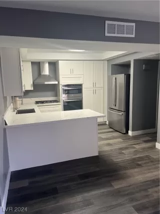 Photo #3: 2557720 Listing 