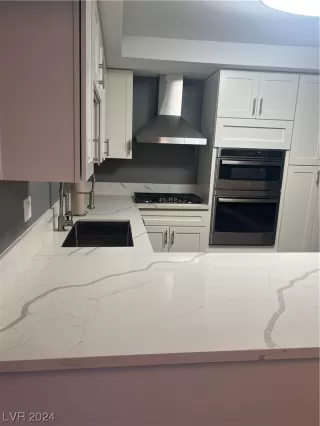 Photo #5: 2557720 Listing 