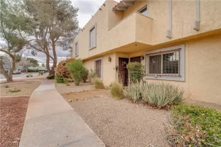 Photo #1: 2557751 Listing