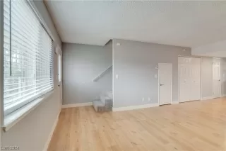 Photo #4: 2557751 Listing