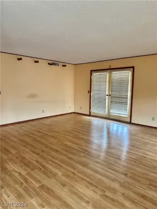 Photo #3: 2557754 Listing 