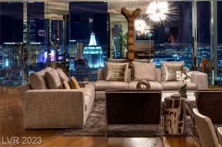 Photo #5: 2557758 Listing