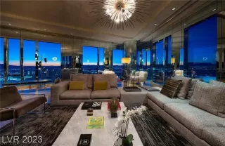 Photo #6: 2557758 Listing