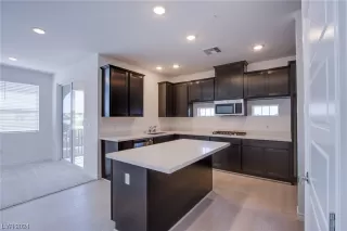 Photo #3: 2557765 Listing 