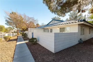 Photo #2: 2557796 Listing