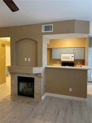 Photo #6: 2557837 Listing 
