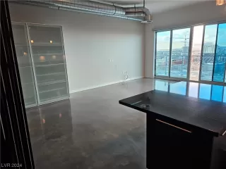 Photo #3: 2557845 Listing 