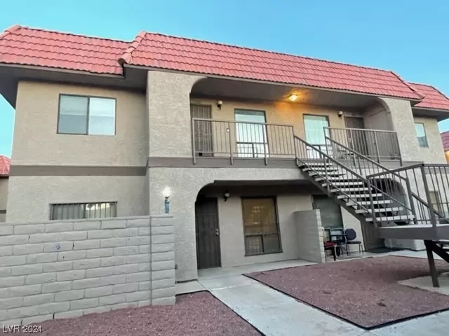 MLS: 2557852 Condo For Sale