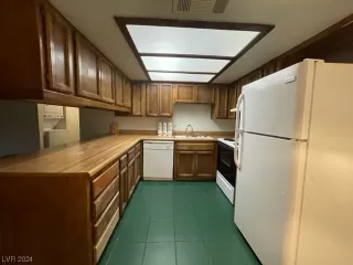 Photo #4: 2557852 Listing 