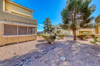 Photo #2: 2557855 Listing