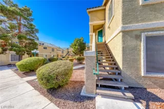 Photo #3: 2557855 Listing