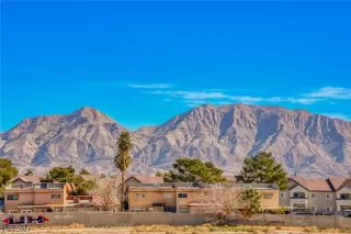 Photo #5: 2557855 Listing