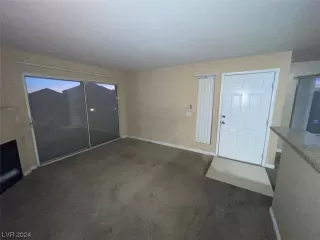 Photo #2: 2557862 Listing