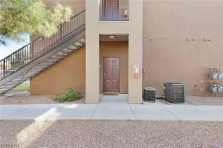 Photo #2: 2557892 Listing