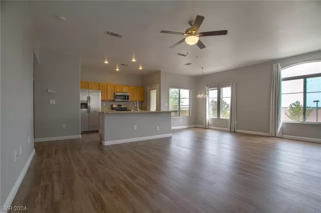 MLS: 2557939 Condo For Sale