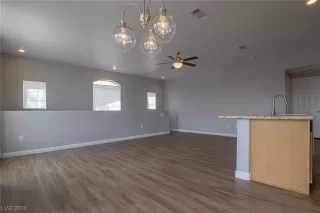 Photo #2: 2557939 Listing