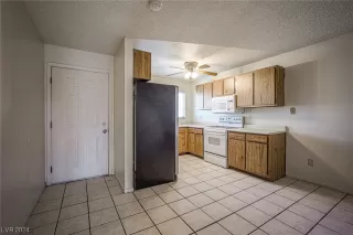 Photo #2: 2557945 Listing 