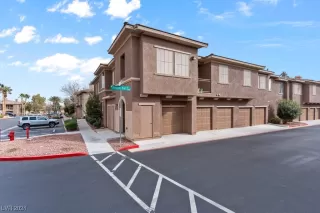 Photo #1: 2557992 Listing