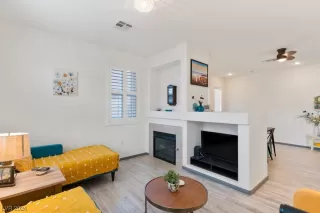 Photo #4: 2557992 Listing