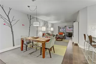 Photo #1: 2558006 Listing