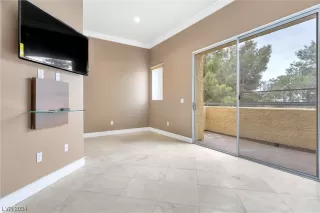 Photo #1: 2558010 Listing