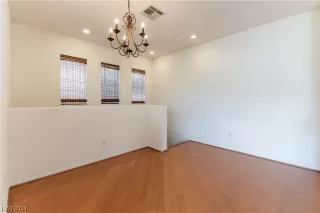 Photo #1: 2558024 Listing